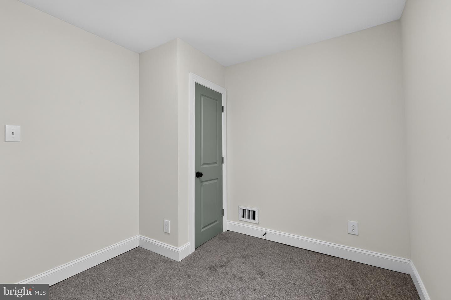 659 N 55th Street photo 24
