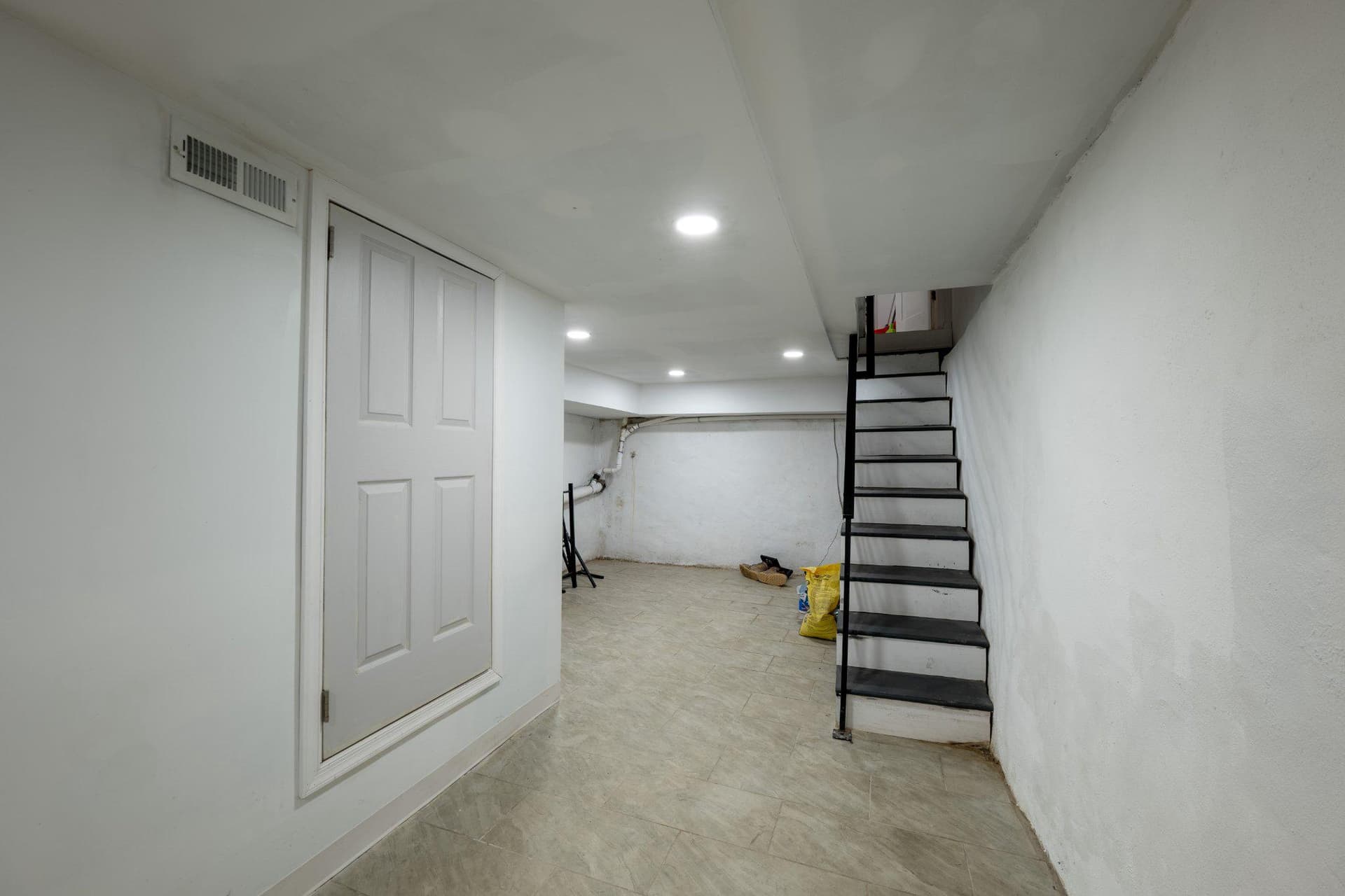 2117 Mountain Street photo 15