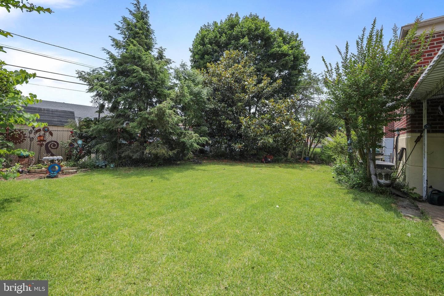7703 Lister Street photo 32