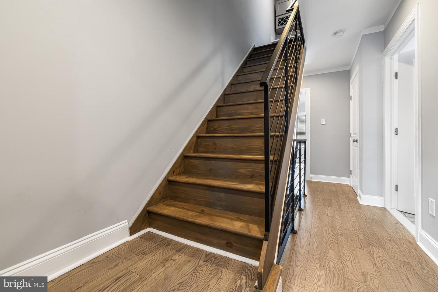 1141 S Dorrance Street photo 27
