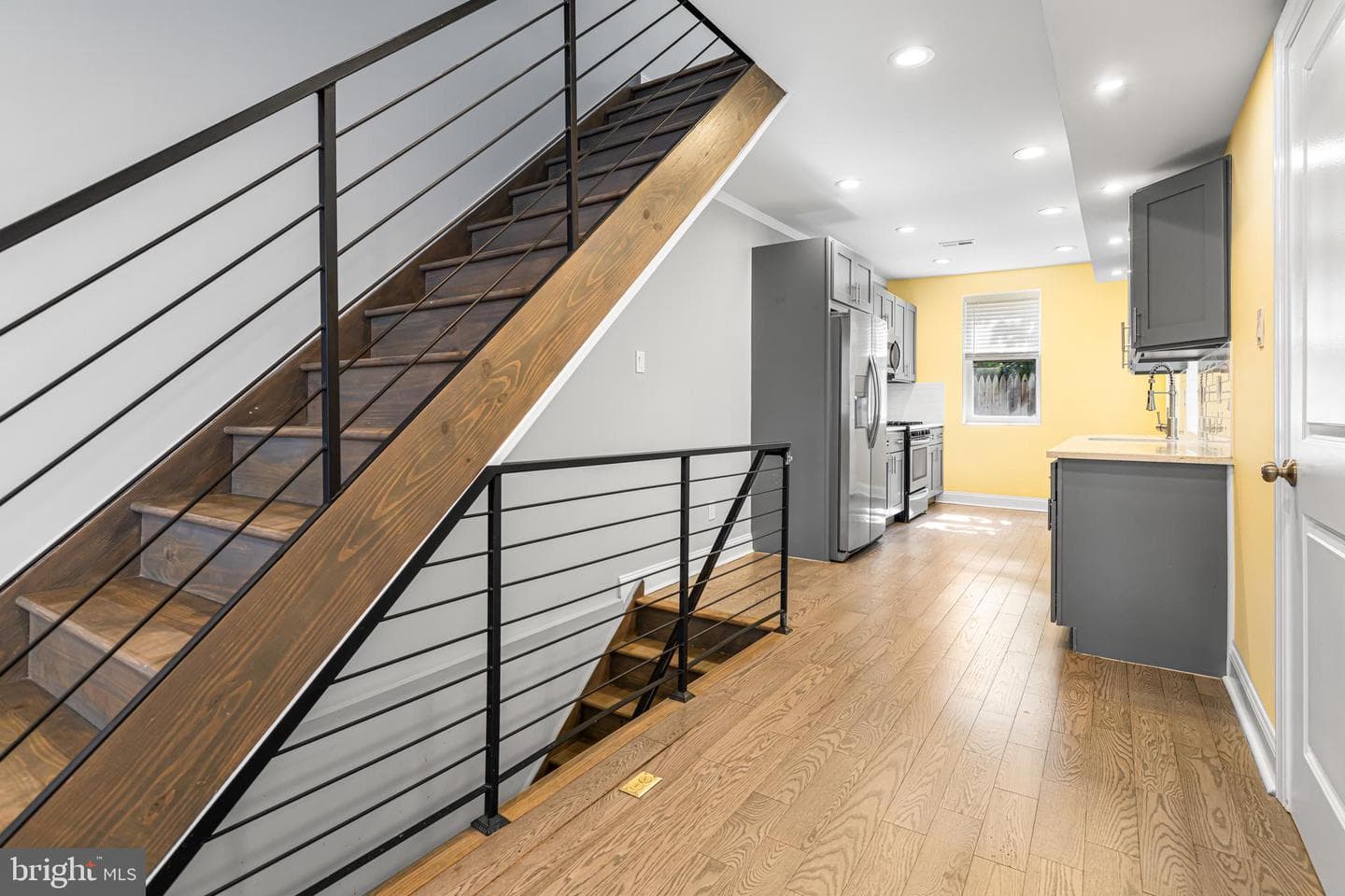 1141 S Dorrance Street photo 5
