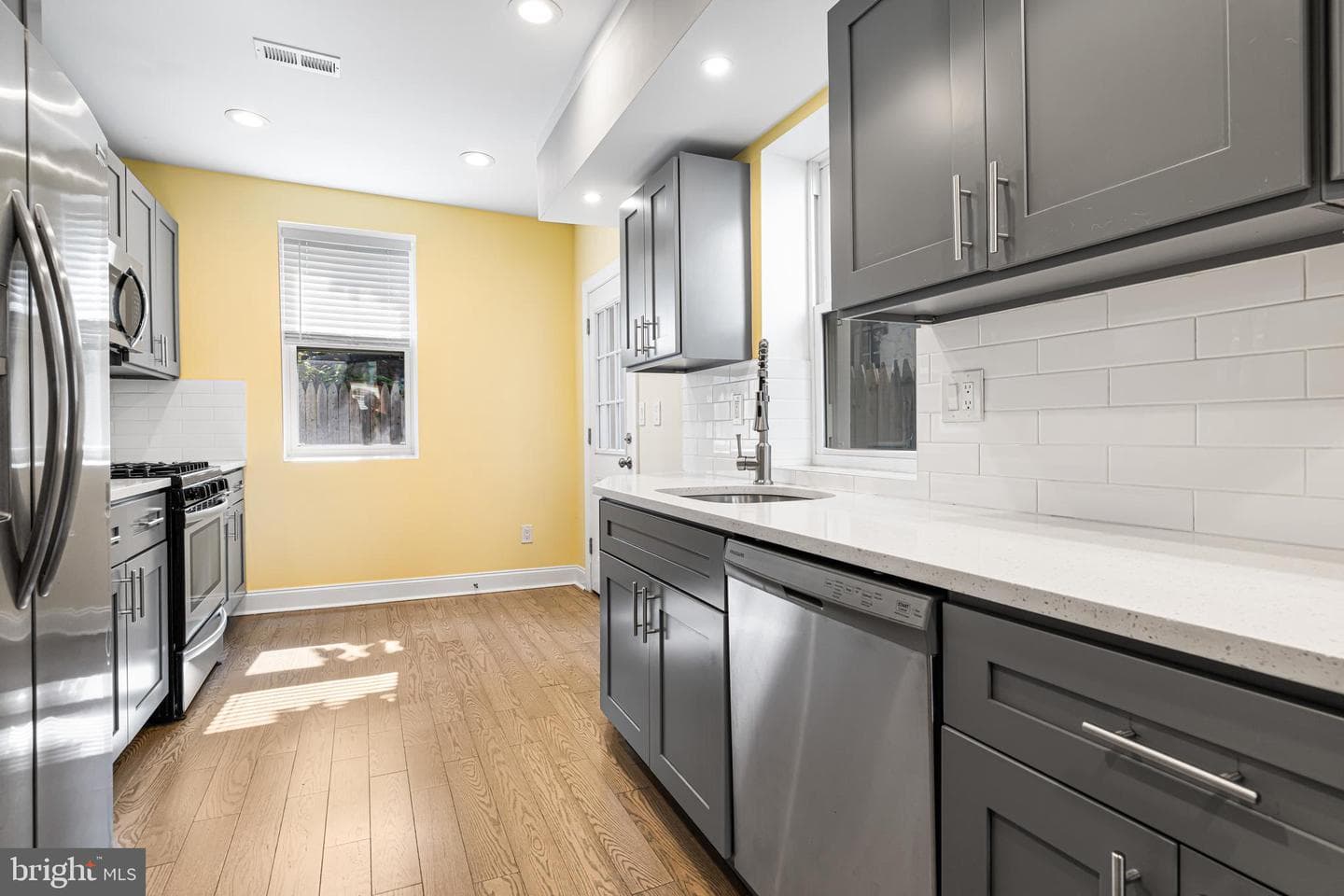 1141 S Dorrance Street photo 8