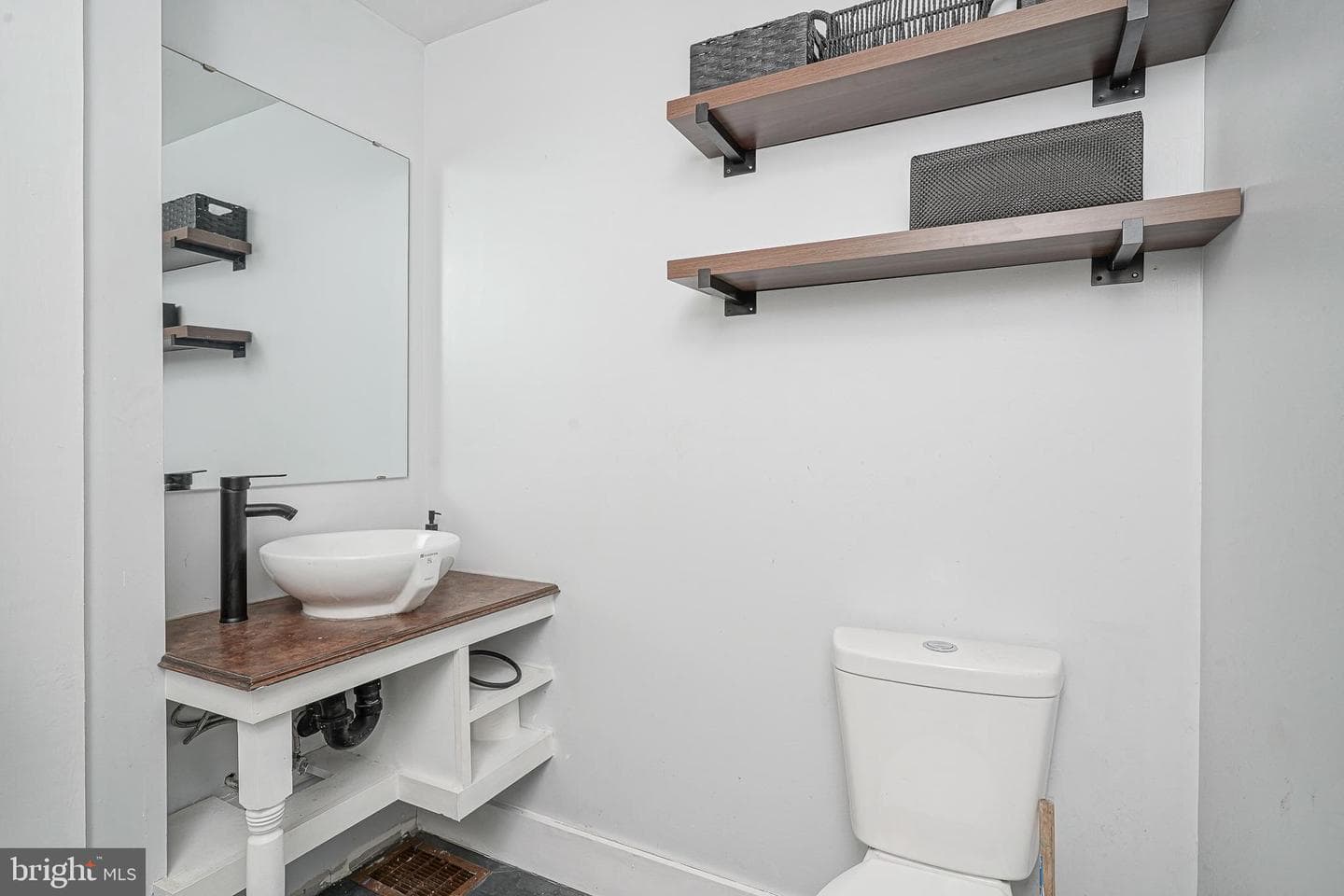 1026 N Orianna Street photo 13