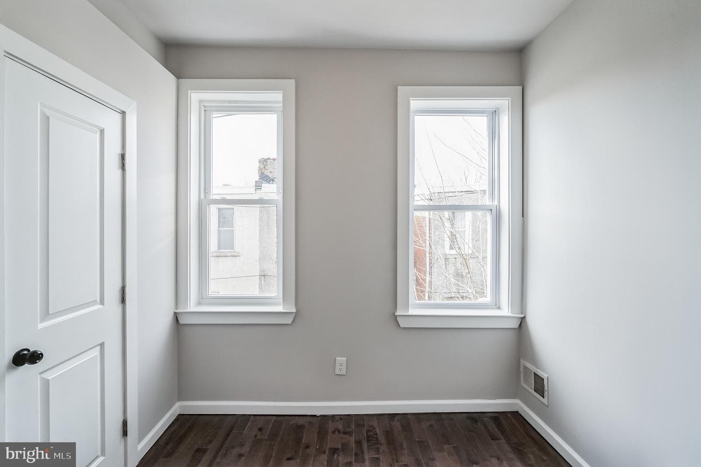 1328 S Wilton Street photo 10