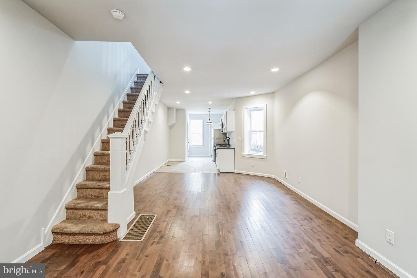 1328 S Wilton Street photo 13