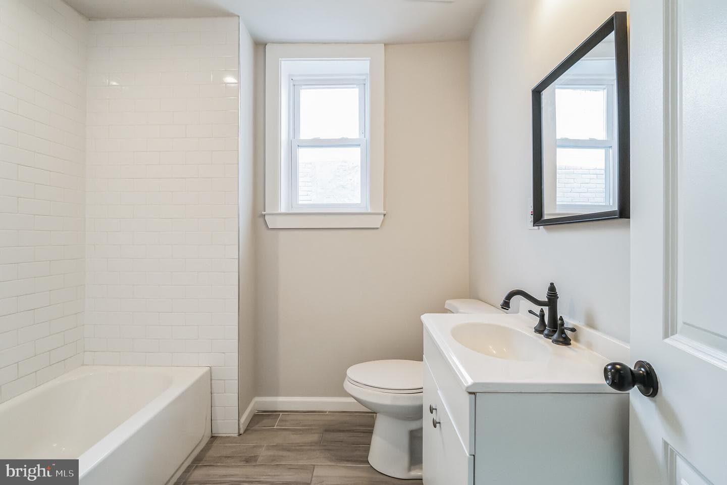 1328 S Wilton Street photo 6
