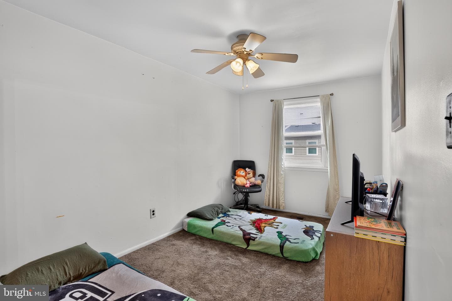 7819 Venus Pl photo 18