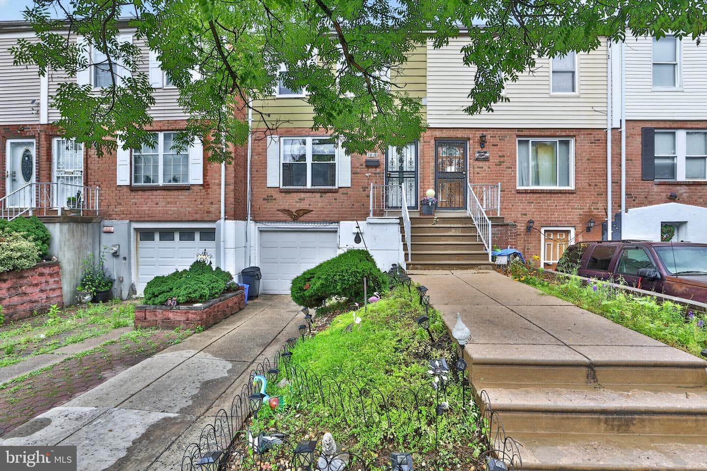 7819 Venus Pl photo 3