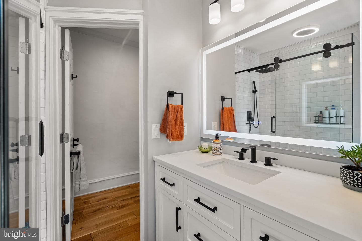 5146 Sansom St photo 24