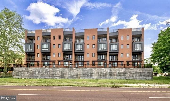 4443 River Ridge Court #13, Philadelphia