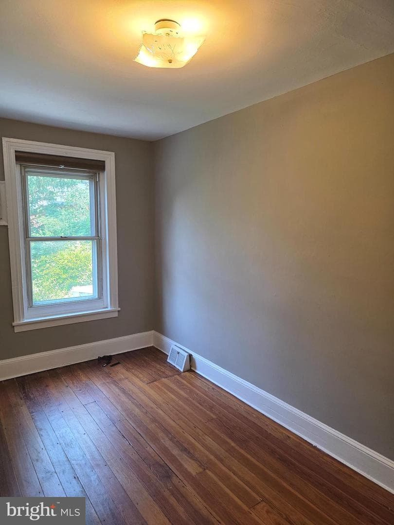 3533 Sunnyside Avenue photo 13