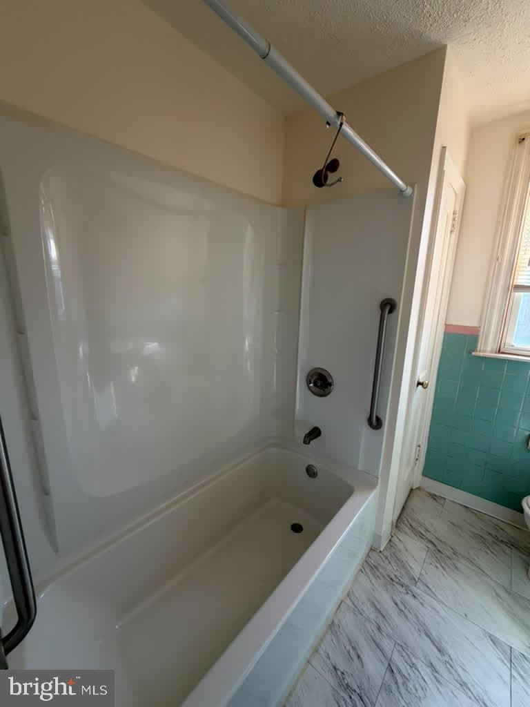 4245 Glendale Street photo 11
