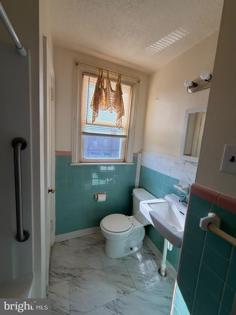 4245 Glendale Street photo 15