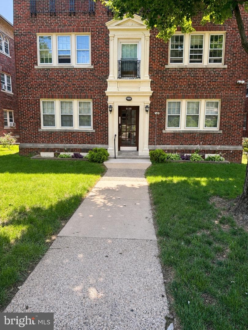 6138 Wayne Ave # 3, Philadelphia