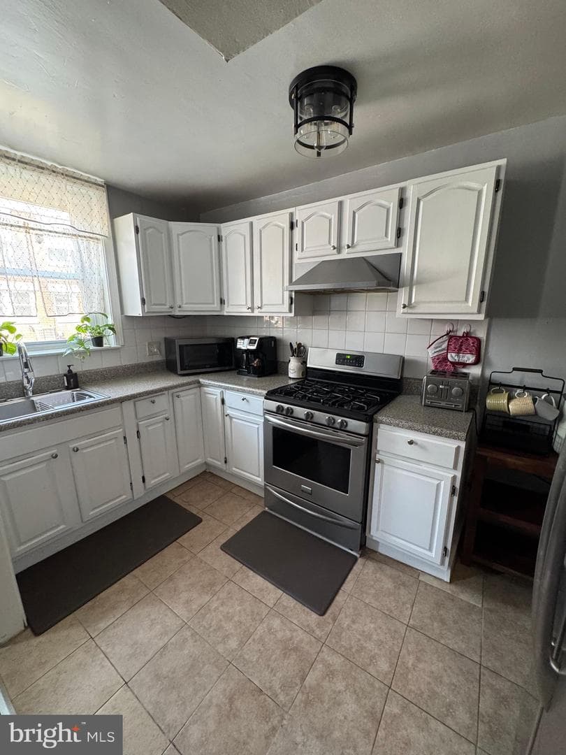 2526 S Bellford St photo 4