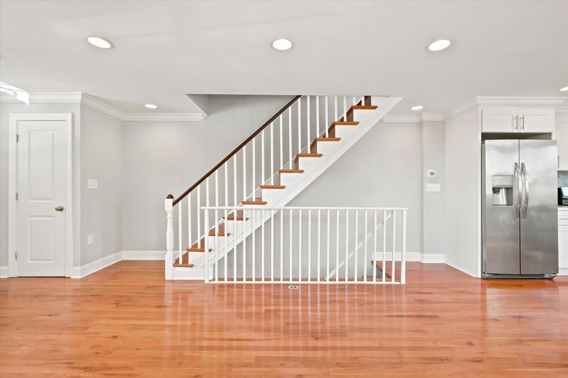 333 E Pleasant photo 6
