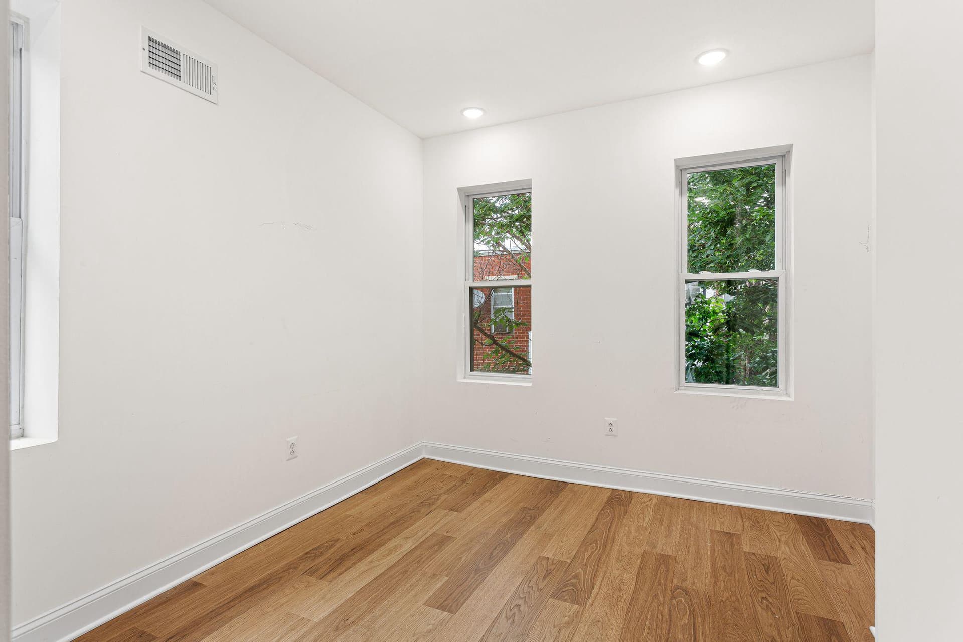 1823 Morris Street photo 12