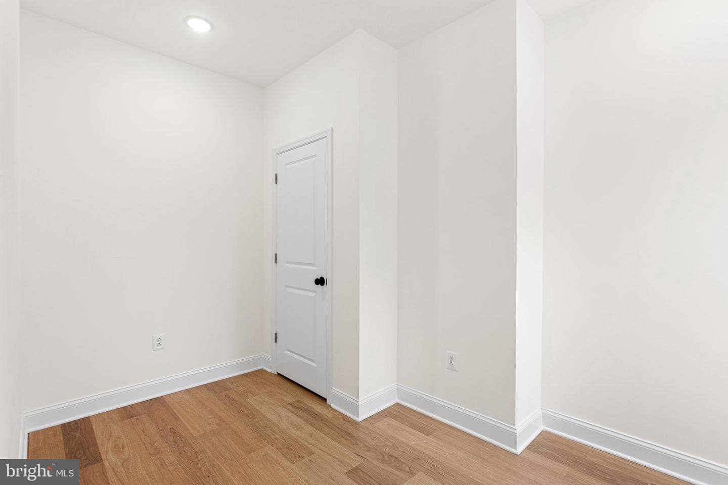 1823 Morris Street photo 16