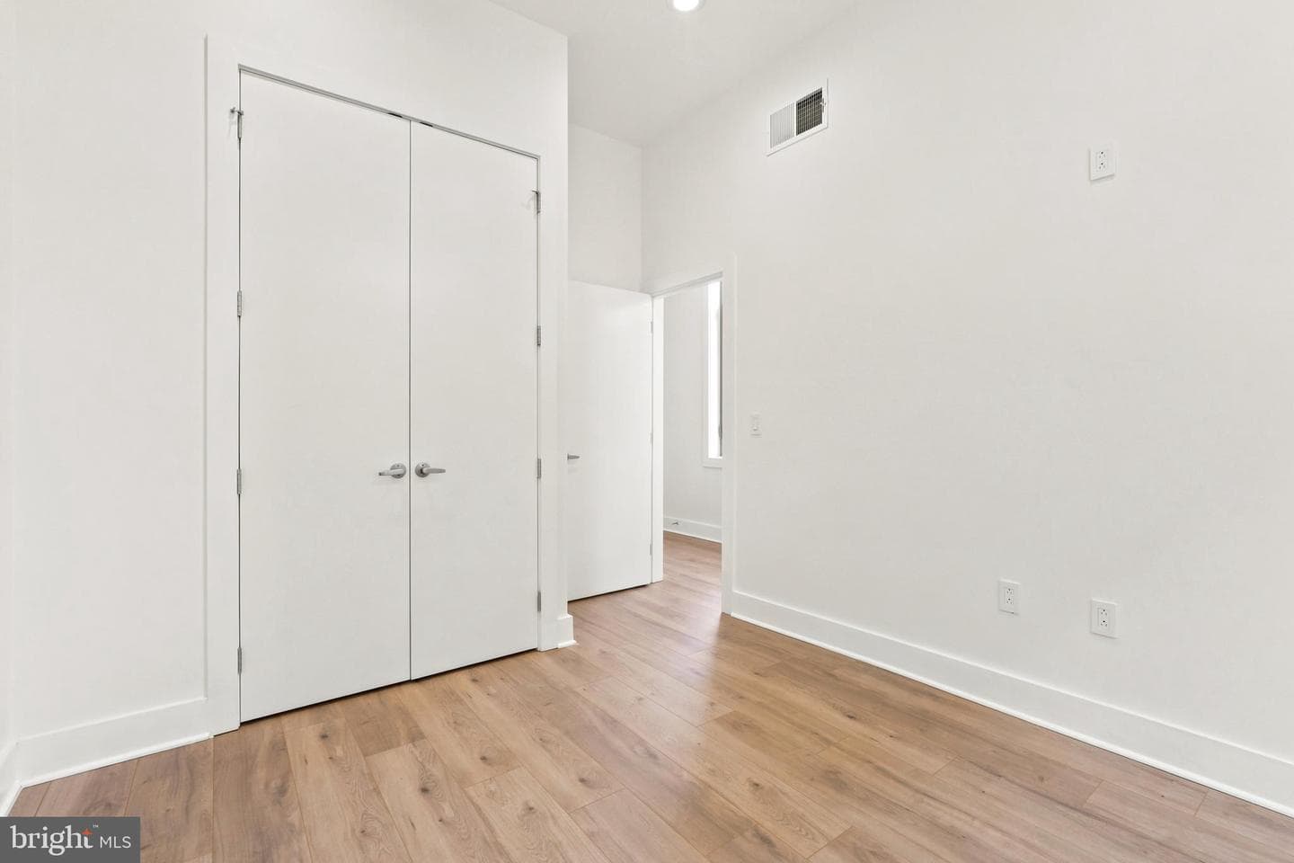 412 N Front St # 27 photo 25