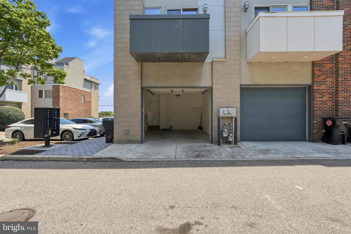 412 N Front St # 27 photo 3