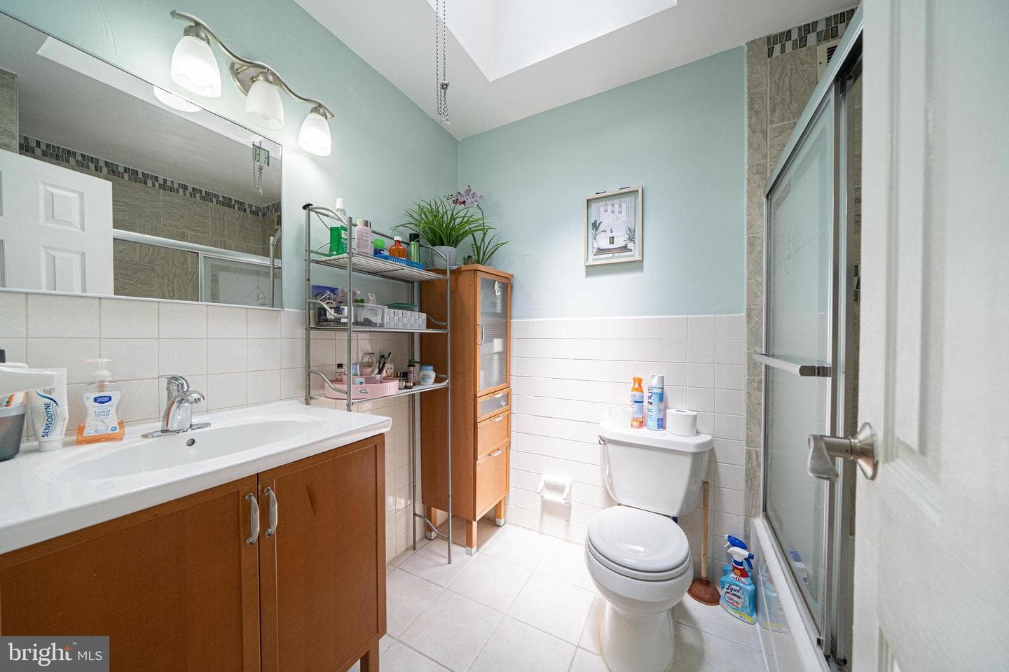 2225 Conwell Ave photo 11