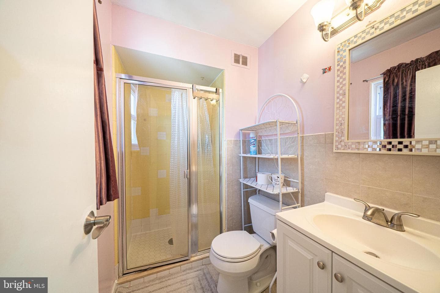 2225 Conwell Ave photo 15