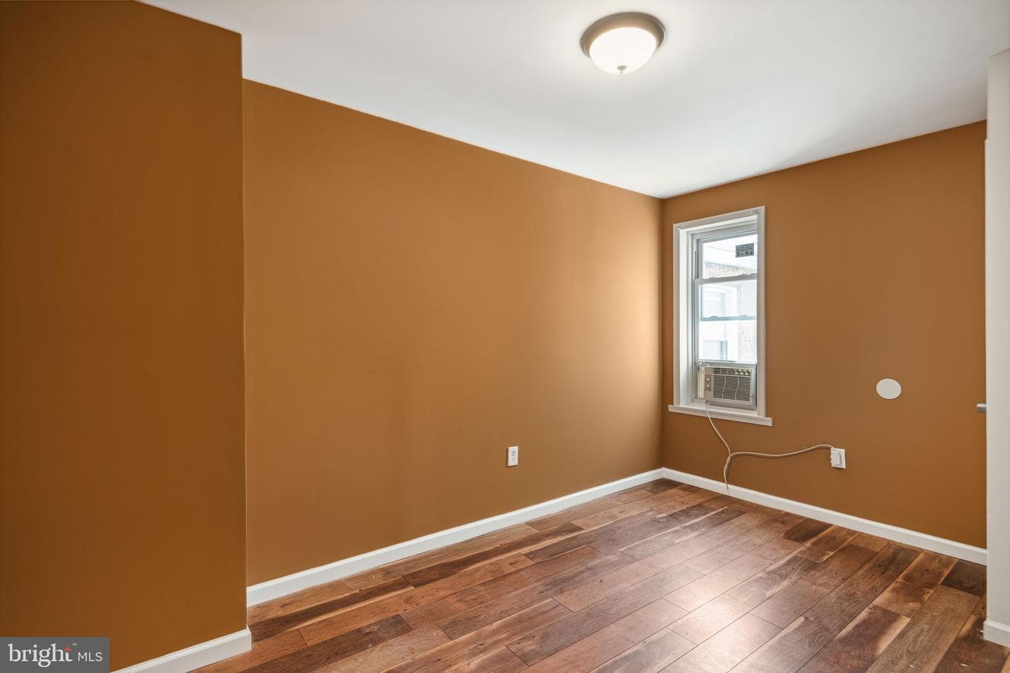 1612 Fontain Street photo 5