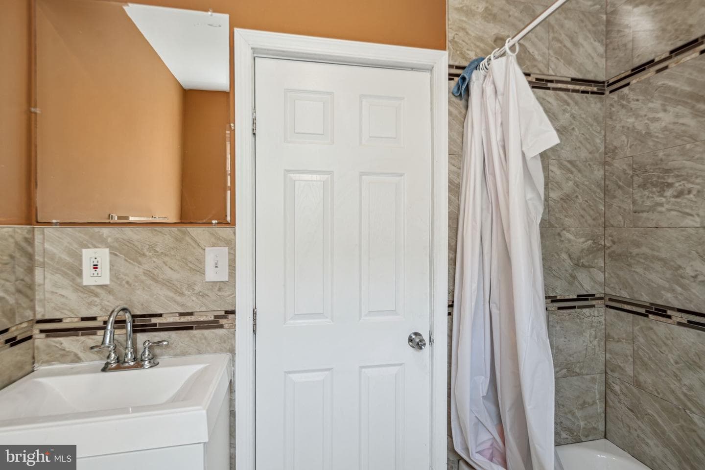 1612 Fontain Street photo 7