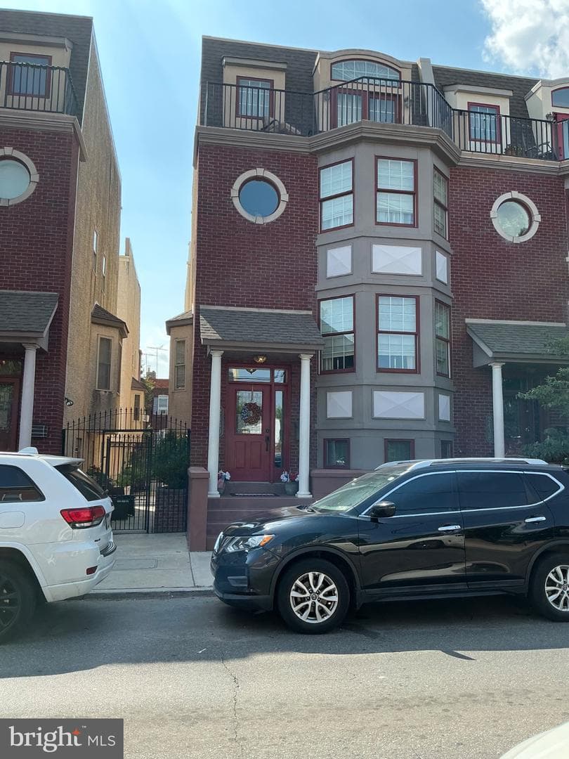 2440 S 19th Street, Philadelphia