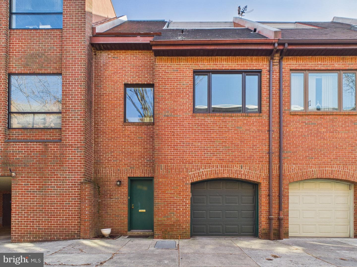 2036 Appletree Street, Philadelphia