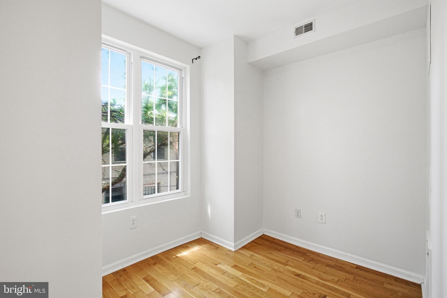 1717 Webster Street photo 7
