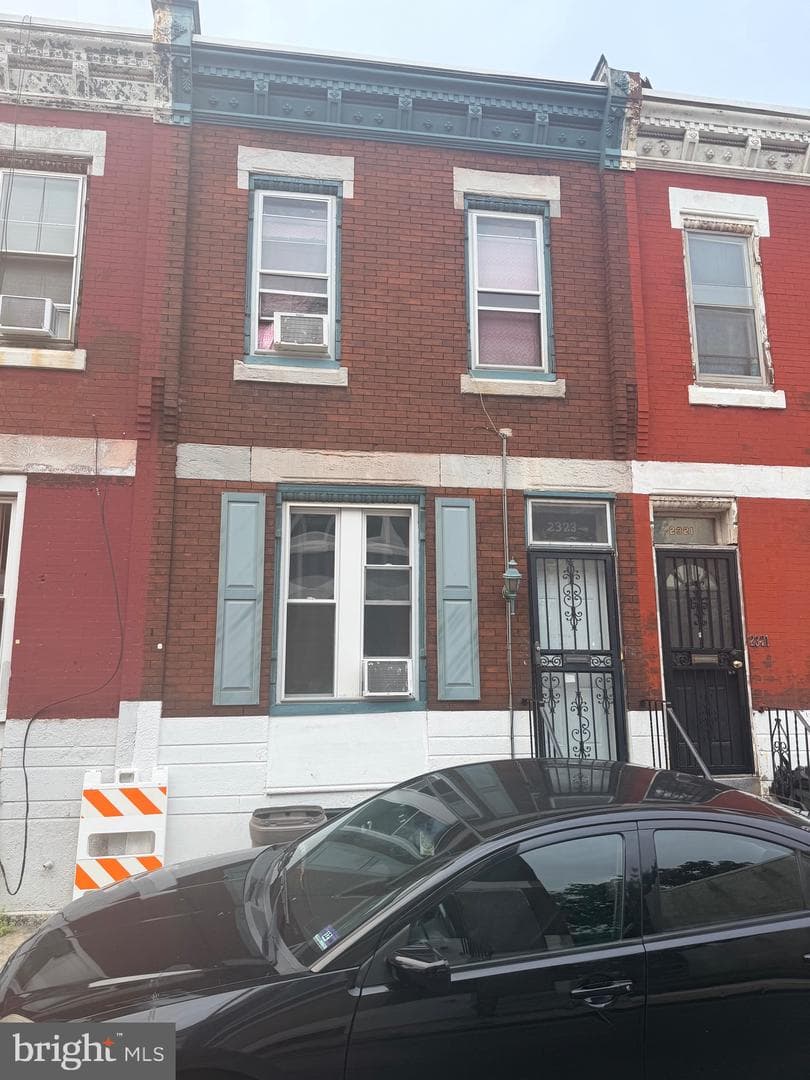 2323 N Gratz Street, Philadelphia