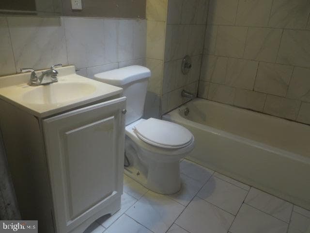 1719 S Avondale St photo 8