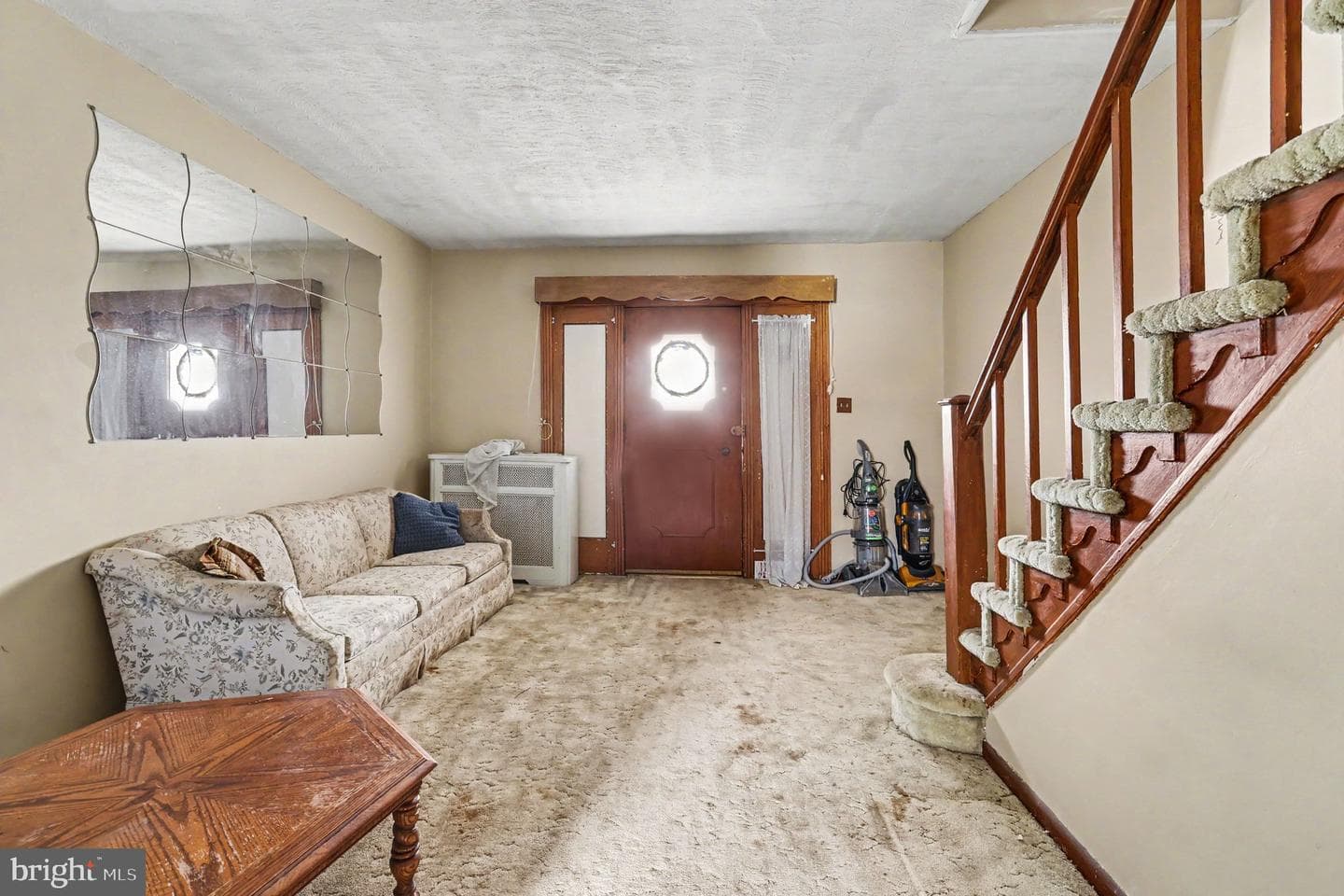 7186 Montague St photo 5