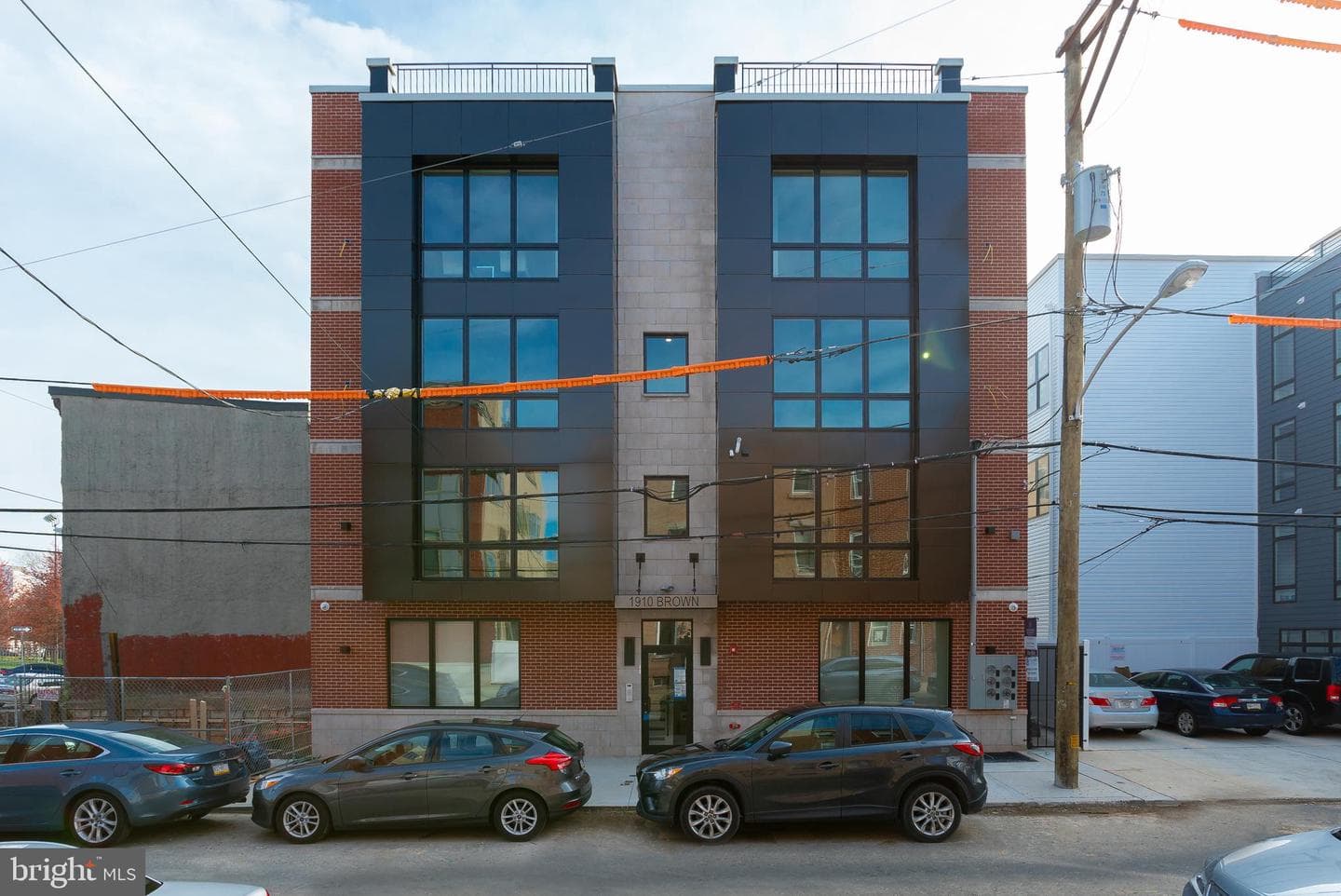 1910 Brown St # 1 photo 23