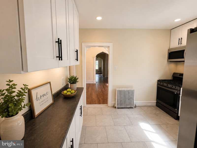 437 W Roosevelt Blvd photo 11