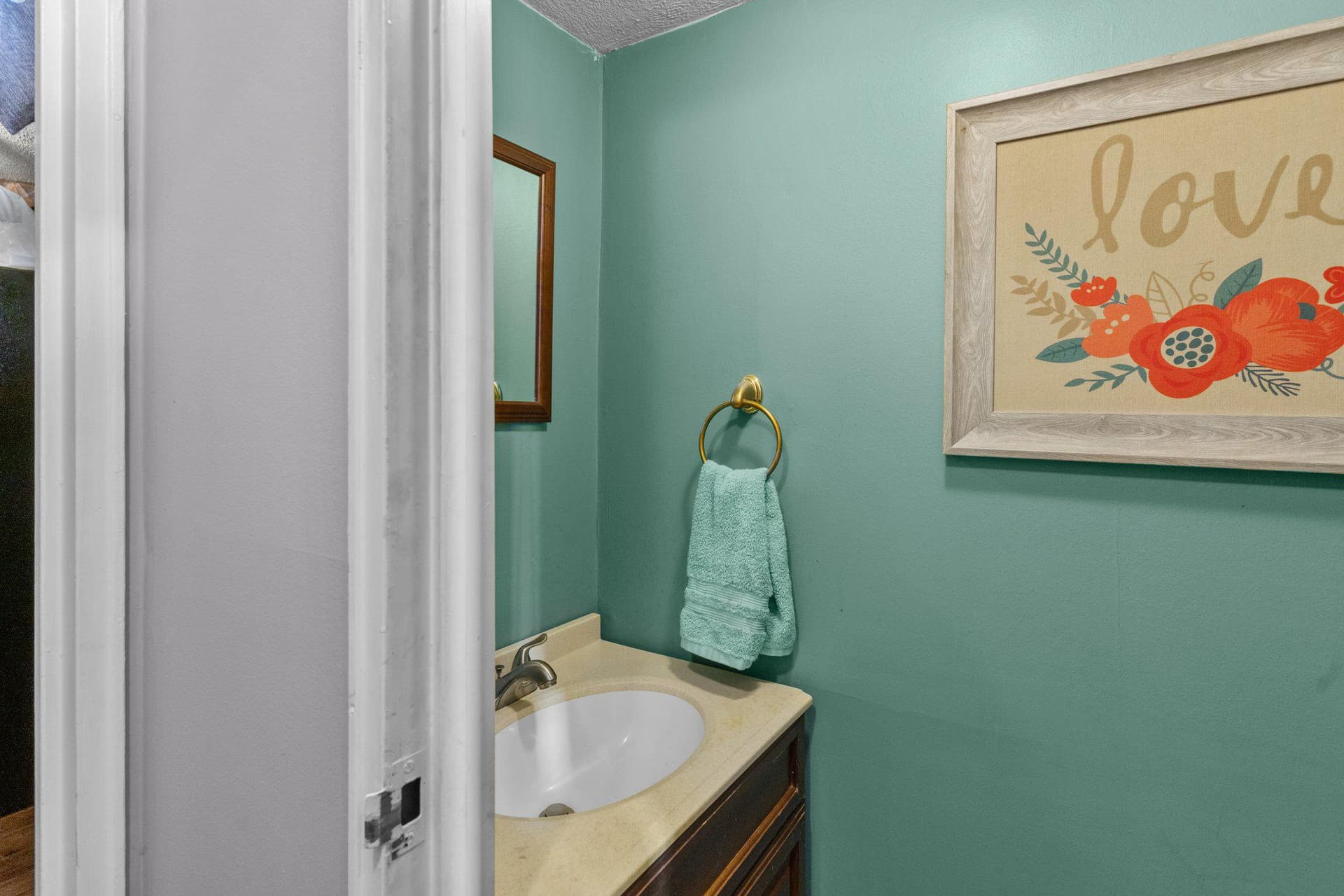 3670 Sussex Lane photo 20