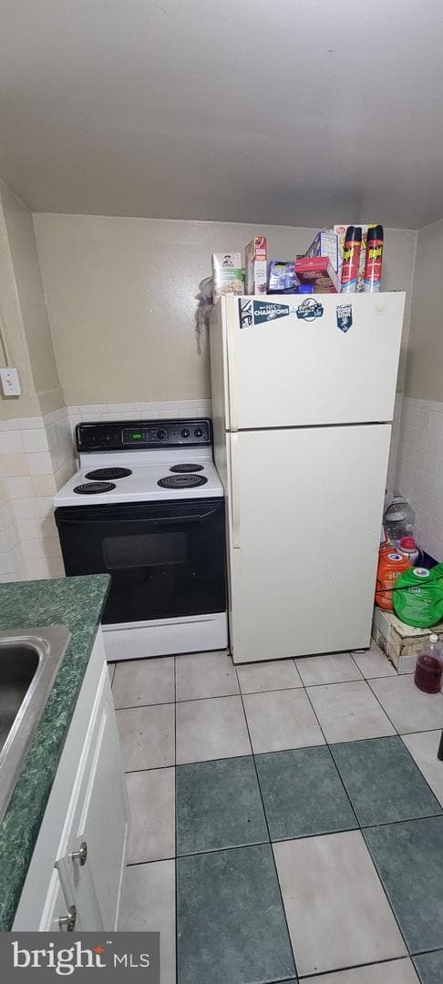 1501 E Cheltenham Ave photo 8