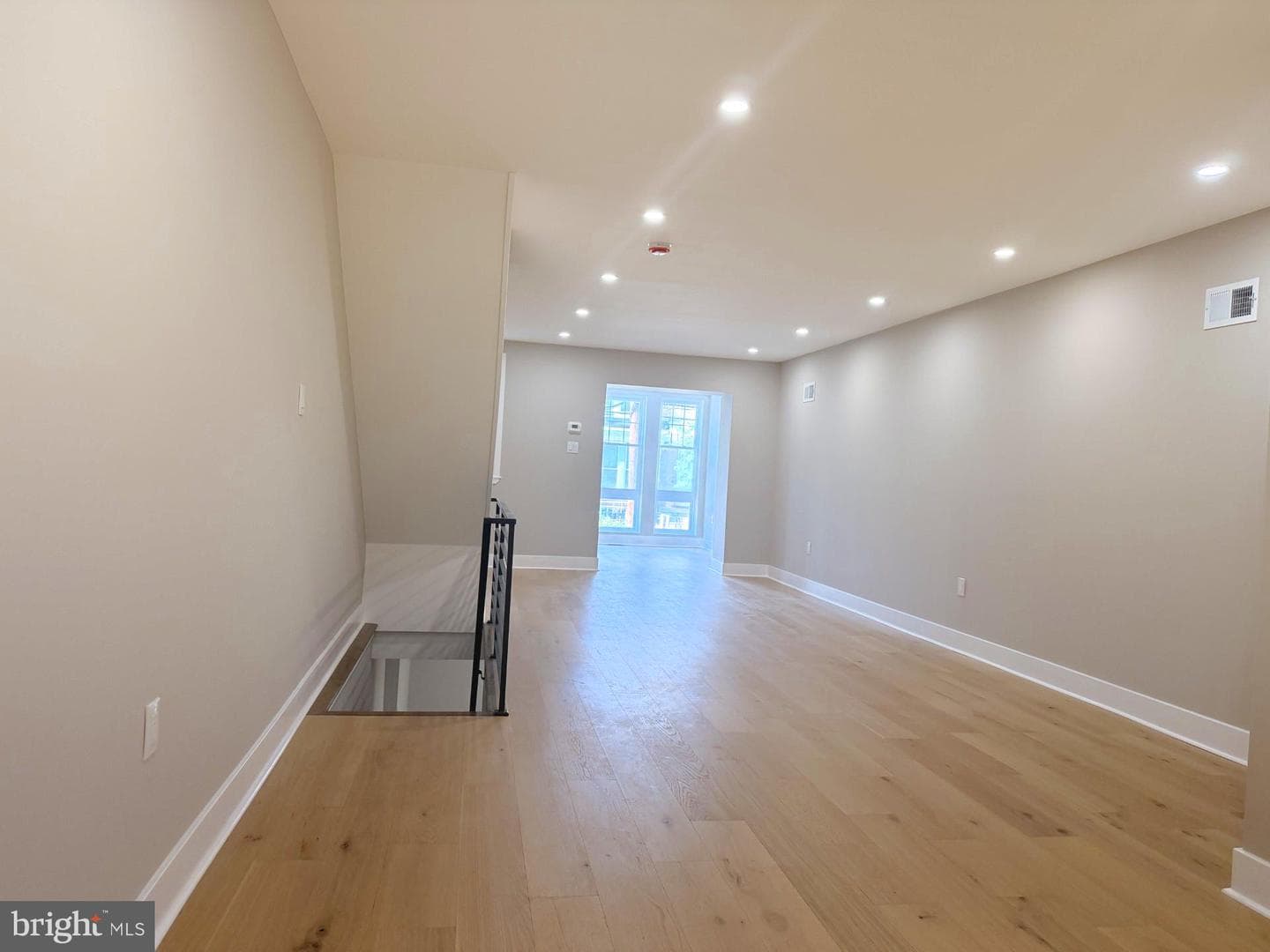4940 Sansom Street photo 8
