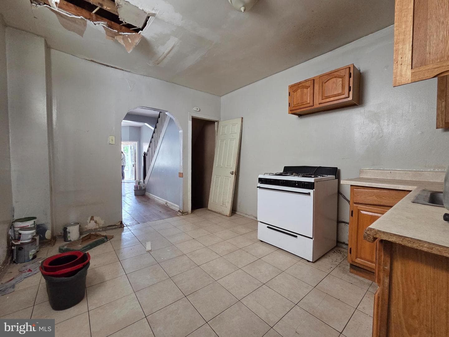 2831 N Howard St photo 5