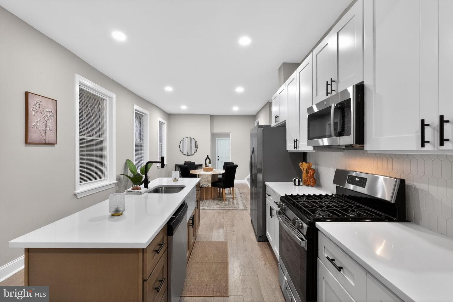 6111 Baynton St photo 7