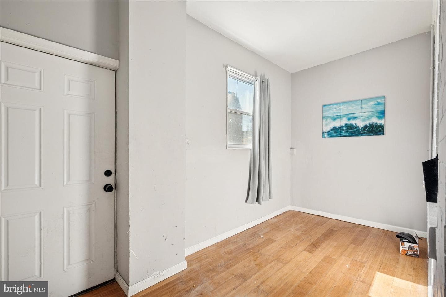 809 E Locust Avenue photo 3
