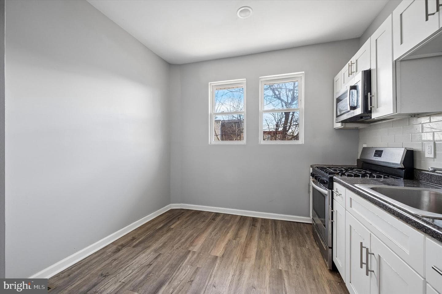 4753 N 12th St photo 18