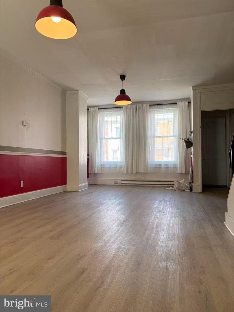 2022 E Venango Street photo 3