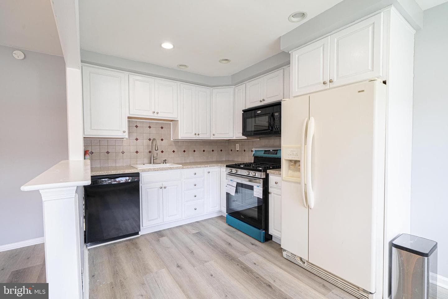 3221 Belgreen Rd photo 8