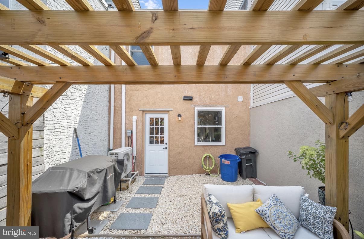 2019 Kimball Street photo 18