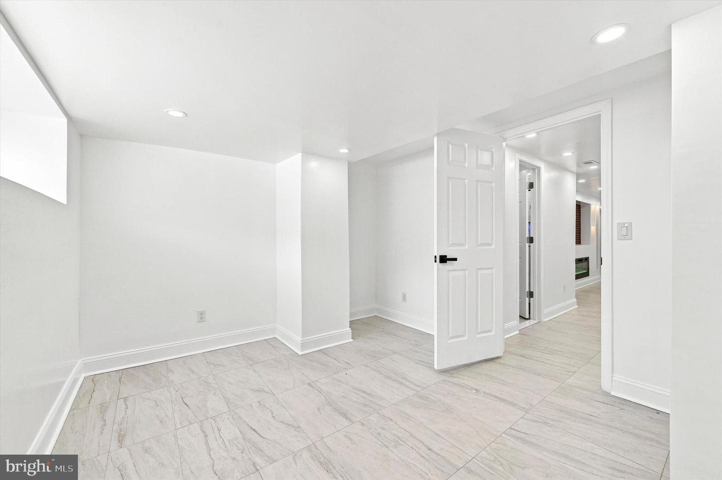 6047 Race Street photo 34