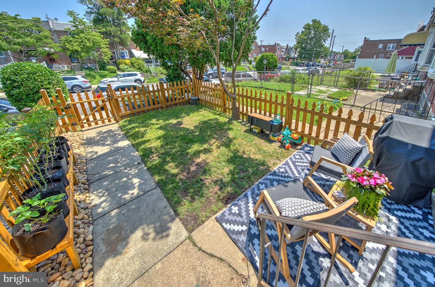 7818 Fayette Street photo 5