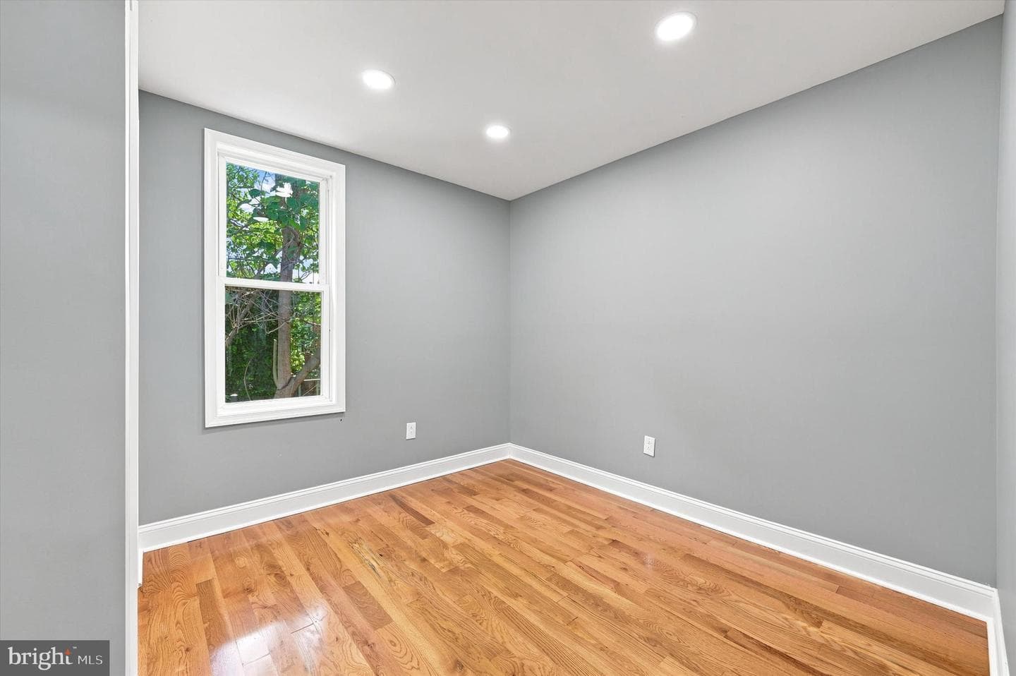 1620 S Yewdall Street photo 24