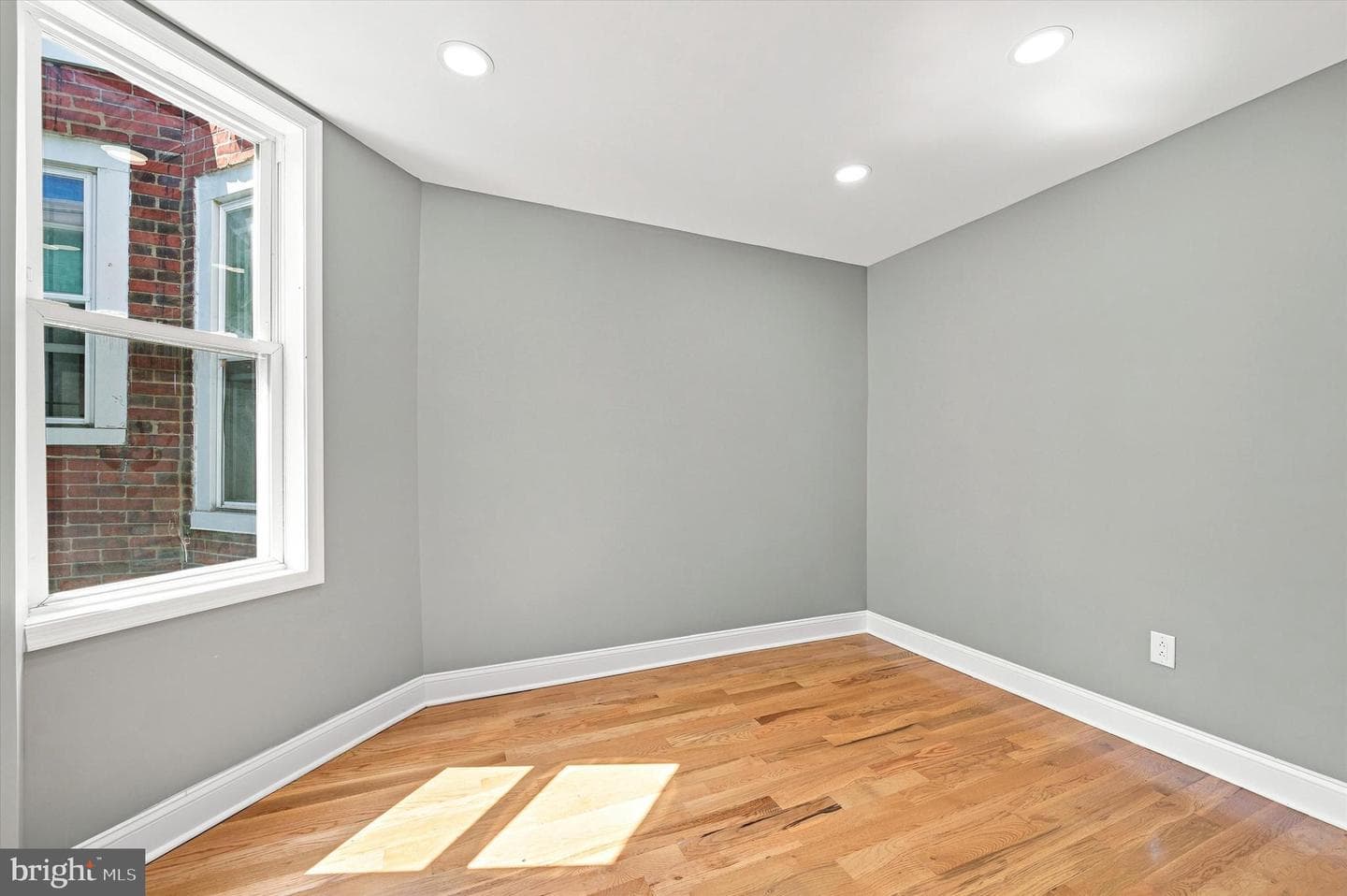 1620 S Yewdall Street photo 27